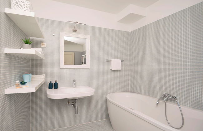 VIP Apartment - Photo 19