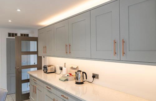 5 Bed House - Pool - Hot Tub - Sauna - Pool Table - Near New Forest and Beach - Sleeps 12 - Photo 44