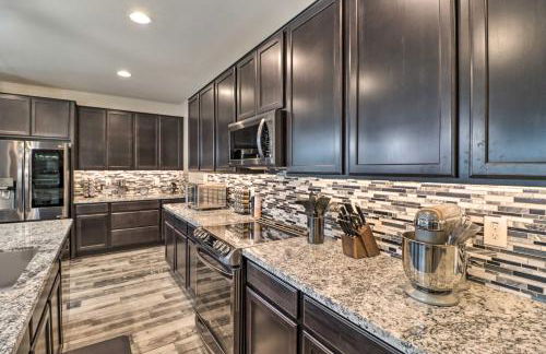 Heated Pool and Putting Green Goodyear Retreat! - Foto 12