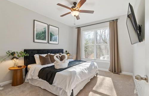 Cottage with 3 King Beds, 3 min to Marina, Fire Pit - Foto 71