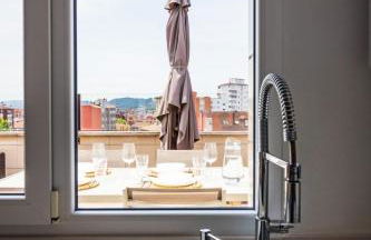 Lujoso ático entre 2 playas con garaje, terraza, vistas y wifi - Foto 13