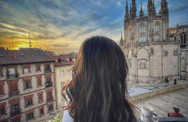 Una MIRADA A LA CATEDRAL-Apartamentos Burgos Catedral - Foto 3