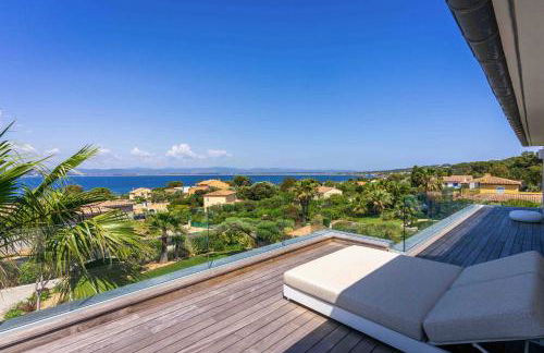 Villa Palma Giens - Vue Mer Panoramique -Piscine Chauffée Mai à Septembre- 4 chambres -Garage - Foto 6