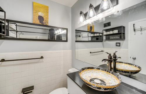 6 Mi to Downtown Cleveland Lakeview Condo! - Foto 13