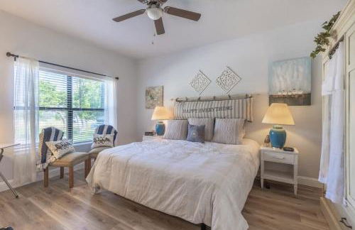 La Casita: Hot-tub & Firepit, 15 min to Fred! - Photo 9