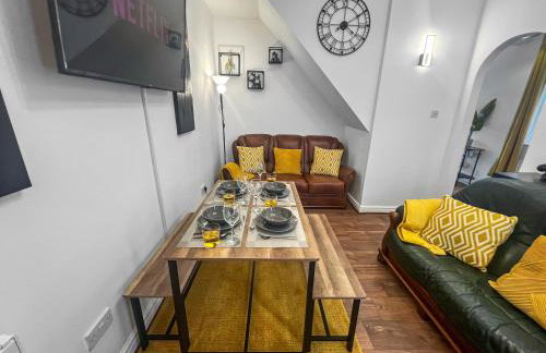 Stylish House Near Hospital with Free Parking - Foto 9