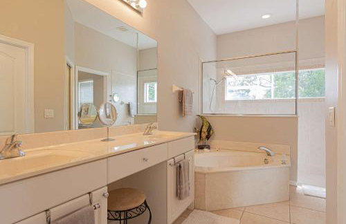 Briarwood- Terrazzo Lane with Lake View - Foto 19