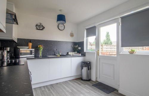 Spacious 2-Bed City Home Free Parking & Stadiums - Foto 50