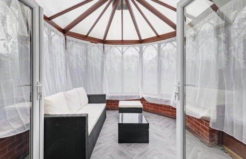 3 Bedroom House with Free Parking - Foto 3