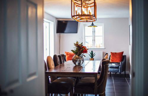 Beautiful Retreat - Hot Tub, Stunning Views & Late Checkout - Abergavenny - Foto 1