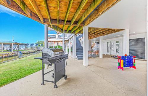 Bring Your Boat! Lake Charles Home w/ Dock & Lift - Foto 37