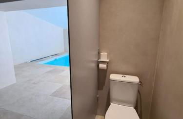 Gîte Le Puy Martineau piscine privée intérieure chauffée terrain arboré à 10 min du Puy du Fo - Foto 33