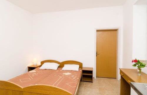 Apartment with balcony and sea view - Photo 2