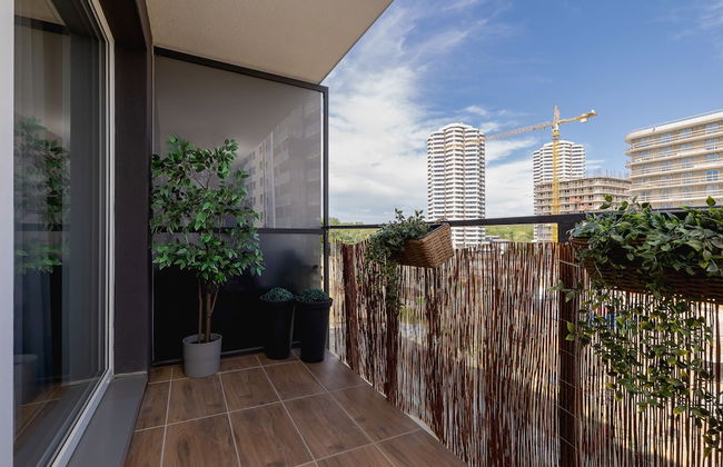 5th Floor Studio in Katowice by Renters - Photo 12