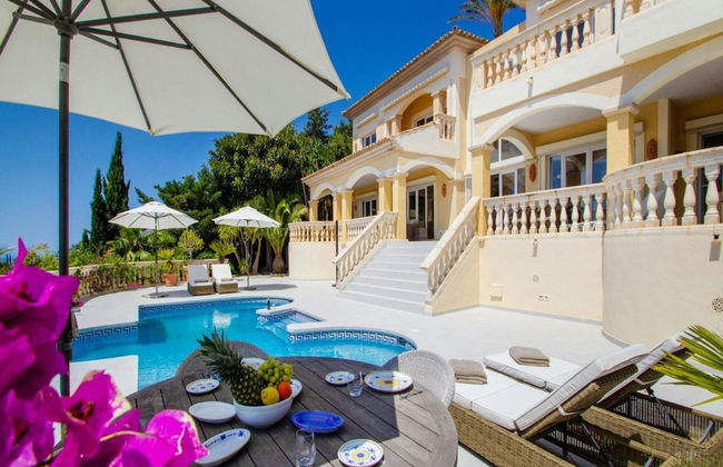 Lavish Villa With Saltwater Pool - Foto 32