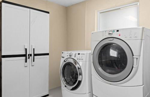 Solar Heated Pool Spa Tiki Hut Huge Backyard Hammock Retro Bikes - Foto 15