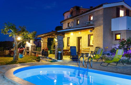 House Poljica with a pool - Foto 36