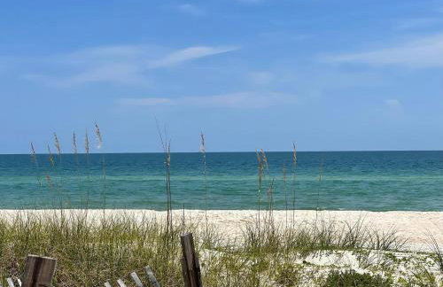 1st to the Beach-Sunset Beach-Beachfront-Pet Friendly-Hot Tub - Foto 59