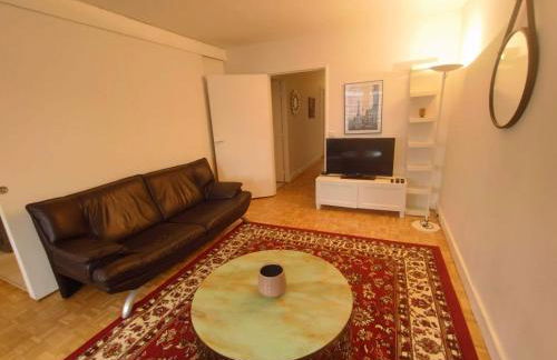 5 mn (450 m) walk Metro/La Defense/Netflix/Parking - Foto 12