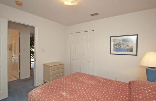 Greater Groves-4 Bedrooms Home W/pool-5204GG Home by RedAwning - Foto 46