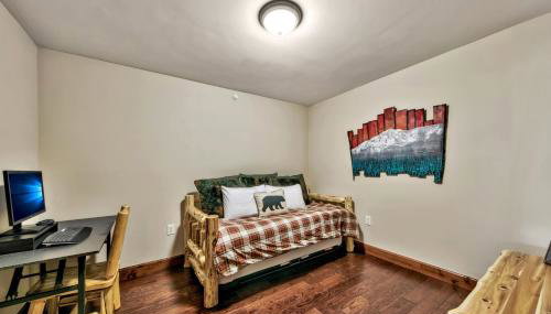 Walk to Gondola & Lake 4BD Townhome TW404 - Photo 3