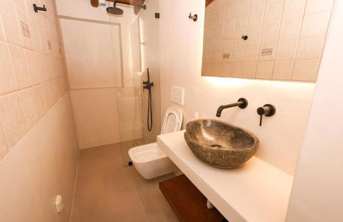 Aeolian Stone Villa - Photo 14