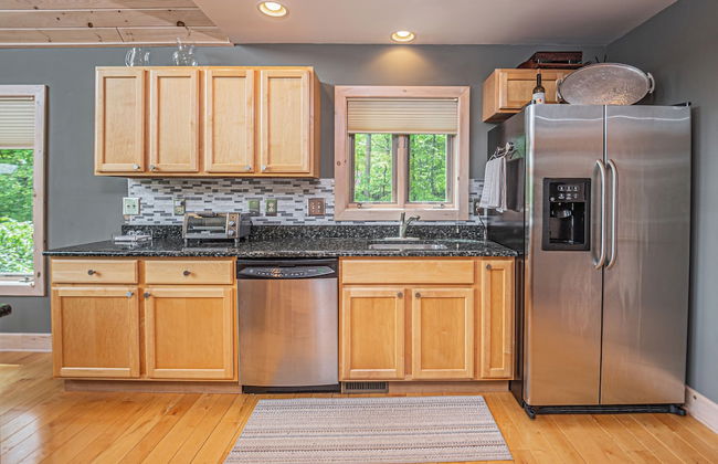 Play-a-way Chalet by Taylor Made Deep Creek - Photo 12