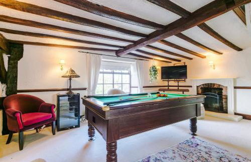 Spacious 5BR Home w/Game Room - Foto 44
