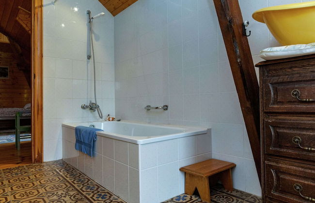 Wonderful Holiday Home in Saint-hubert With Sauna - Photo 19