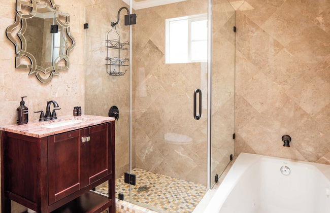 Sand Castle by Avantstay Beach House on Balboa Peninsula w/ Patio & Hot Tub - Foto 14