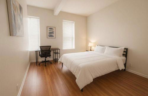 Soulard 2BR Balcony Free Parking Walk to Dining - Foto 3