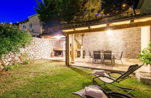 Villa Volcera - Photo 28