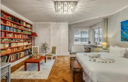 The Grande Mayfair Apartment - Photo 19