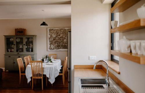 Manor Estate - Two Accommodation Wings - Sleeps 14 - Foto 39