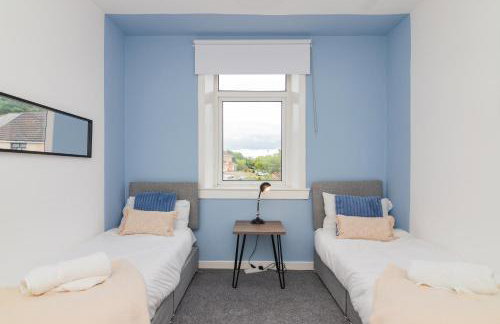 Modern And Vibrantly Designed Apartment - Foto 15