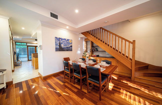 Cozy Home with fireplace 5mins to beach - Foto 9