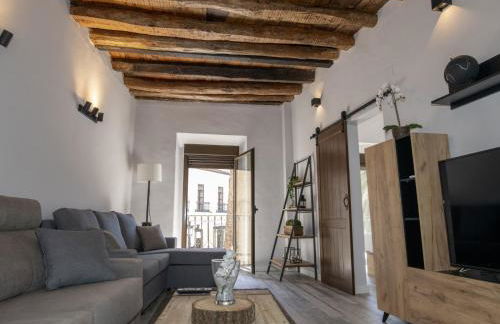 Elegante Apartamento para 5 en el centro de Cáceres con wifi - Foto 1