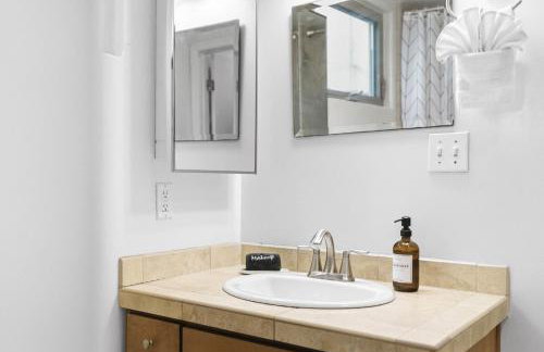 Beach Oasis - Rooftop, Steps2Sand and Water Views - Foto 76