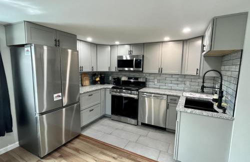 The entire Stephentown Hotel. 28 person occupancy - Foto 18