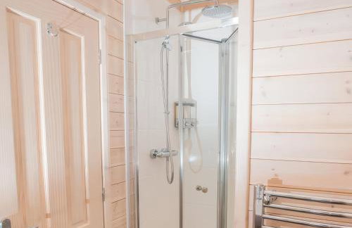 Dovestone Luxury Lodges sleeps 4 - pets welcome - Foto 7