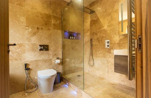 Tresillian Lodge Waterfront, Forest, Hot tub,Sauna - Foto 3