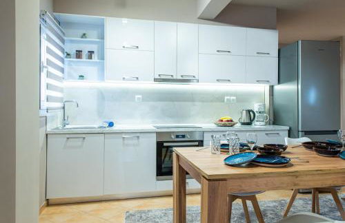 Veria Panorama Luxury Suite with Garden 2 - Photo 13