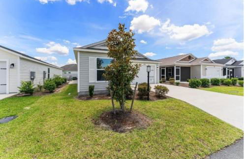 Large 3 bedroom with Pool and Golfcart - Foto 50