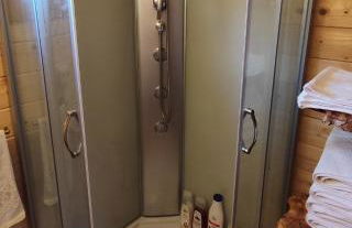 Refugio madera estilo árabe con estatuas, estanques y un pequeño zoo - Foto 28