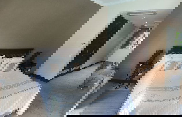 Eden Island Gem - Photo 1