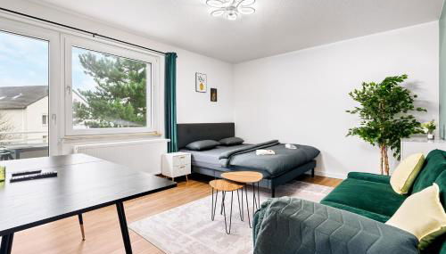 Smart Home - Near Essen, Oberhausen, Bottrop - Perfect for 6 Guests! Balcony - Netflix - Smart TV - Foto 3