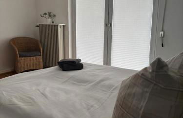 Modernes ruhiges Landhaus bei Kassel - Ganzes Ferienhaus mit 4 Schlafzimmern, Sauna & Garten - Foto 7