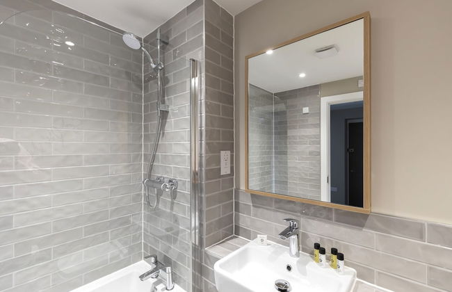 Elliot Oliver - Luxurious 2 Bedroom Apartment With Parking - Photo 15