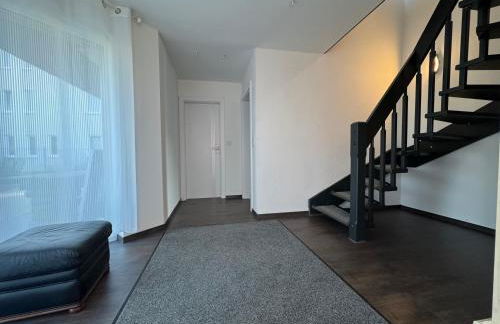 Modern House Gehrden auf 2 Etagen, Nice Garten, Barbecue, Contactless Check-in, free parking - Foto 13