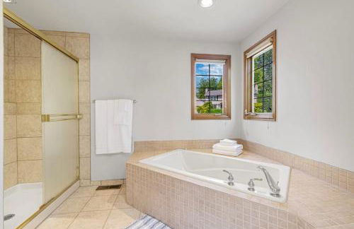 Family Redmond Home with AC 3 mins to MSFT - Foto 10